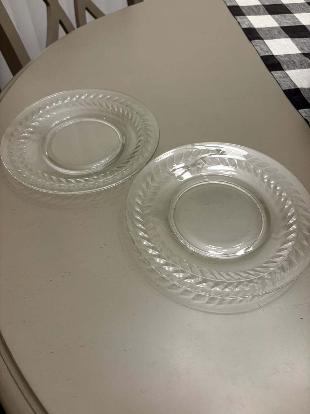 Clear Glass Luncheon Plate with Laurel Wreath Rim. Set of 2.